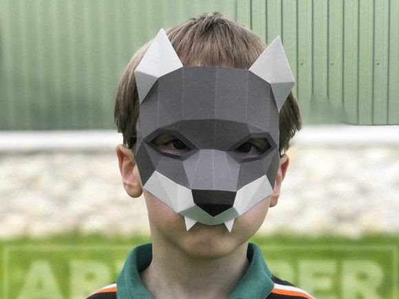Wolf 3D Kids Half Mask: A Creative Papercraft Project